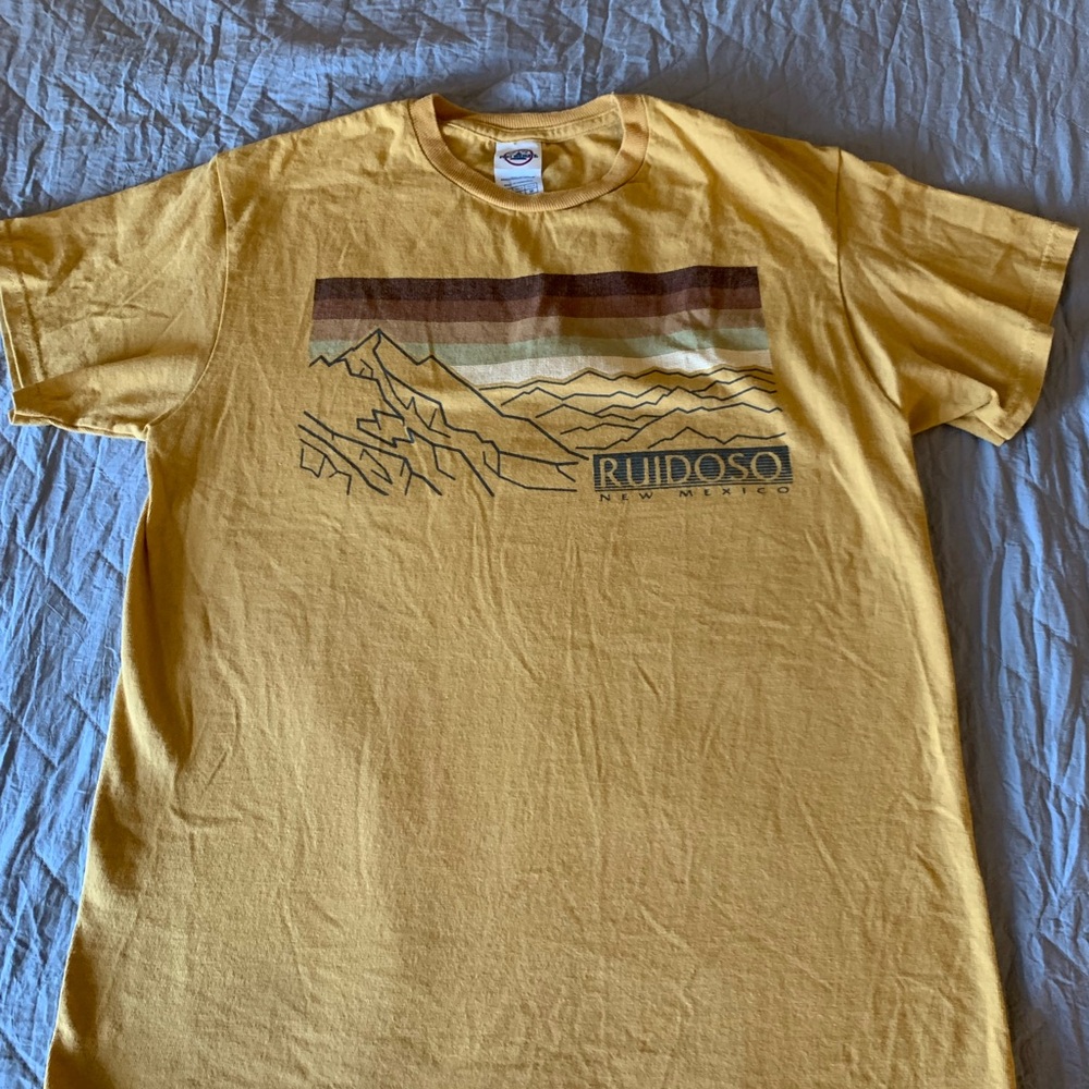 Ruidoso New Mexico Yellow Graphic T-Shirt